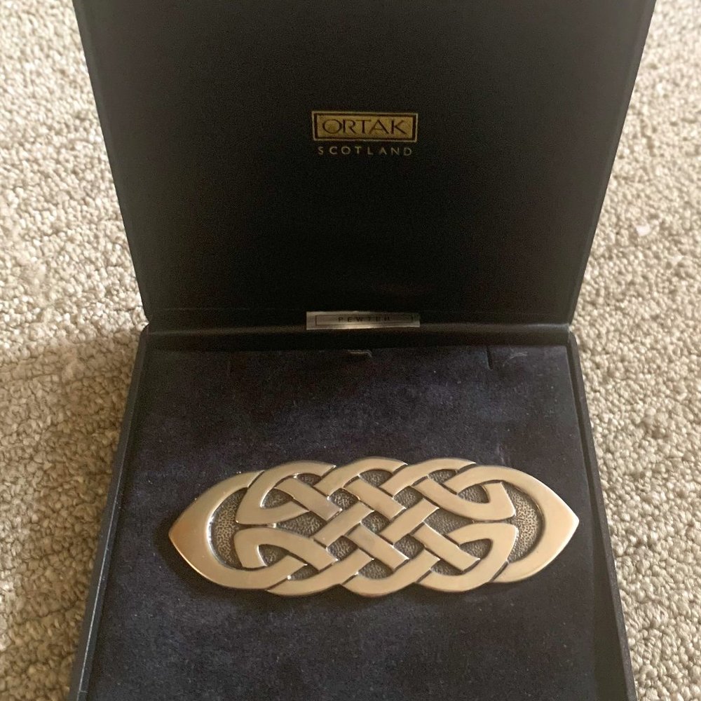 ORTAK Pewter Pin Brooche from Scotland in original box